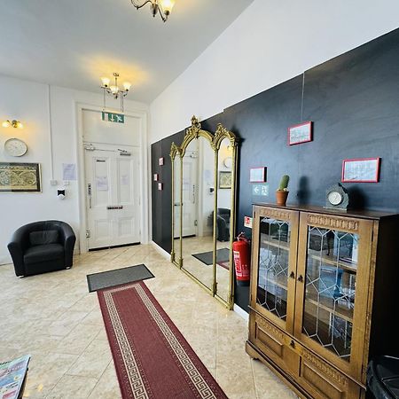 Carlton Court Hotel Истбурн Экстерьер фото