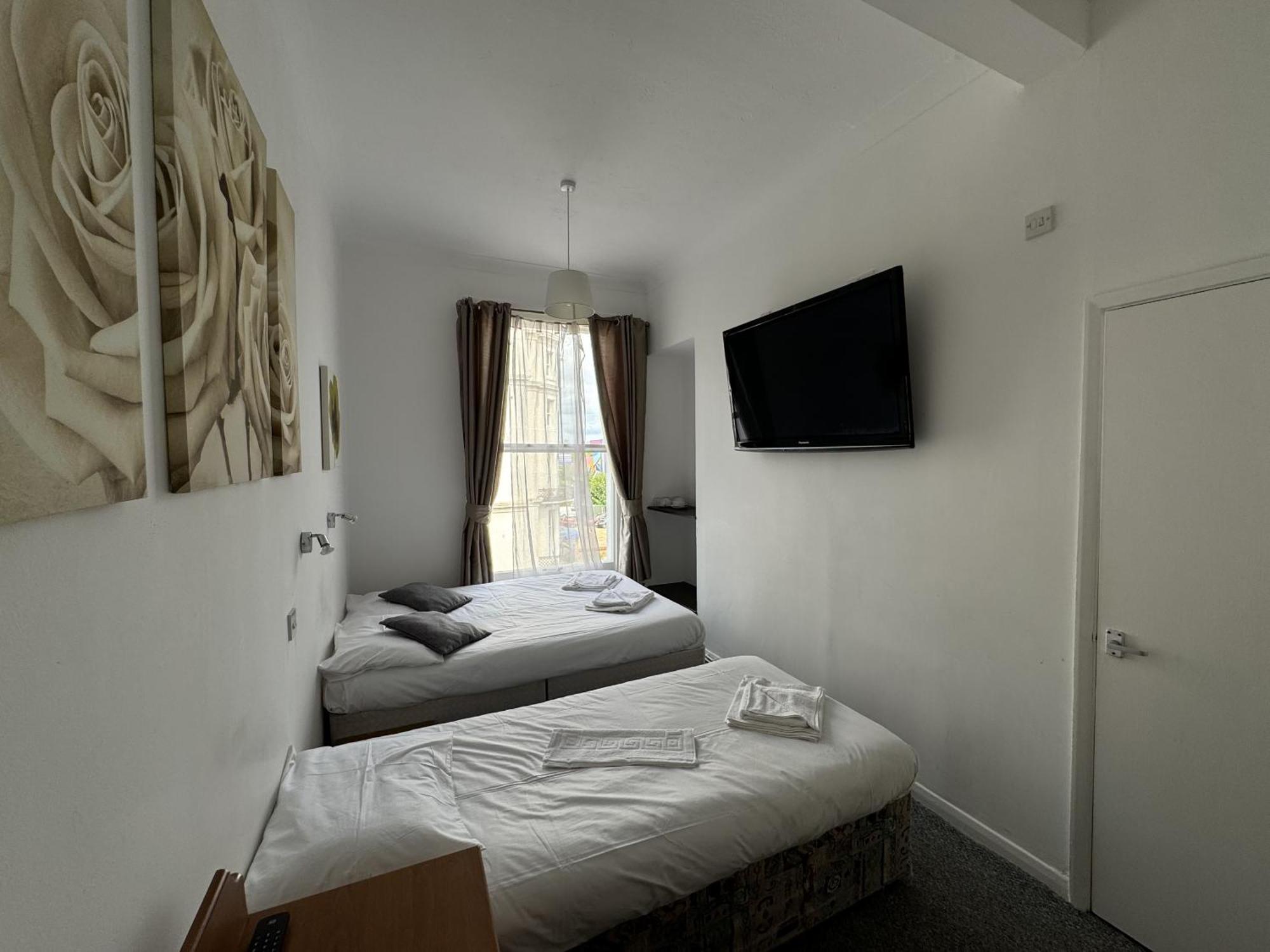 Carlton Court Hotel Истбурн Экстерьер фото