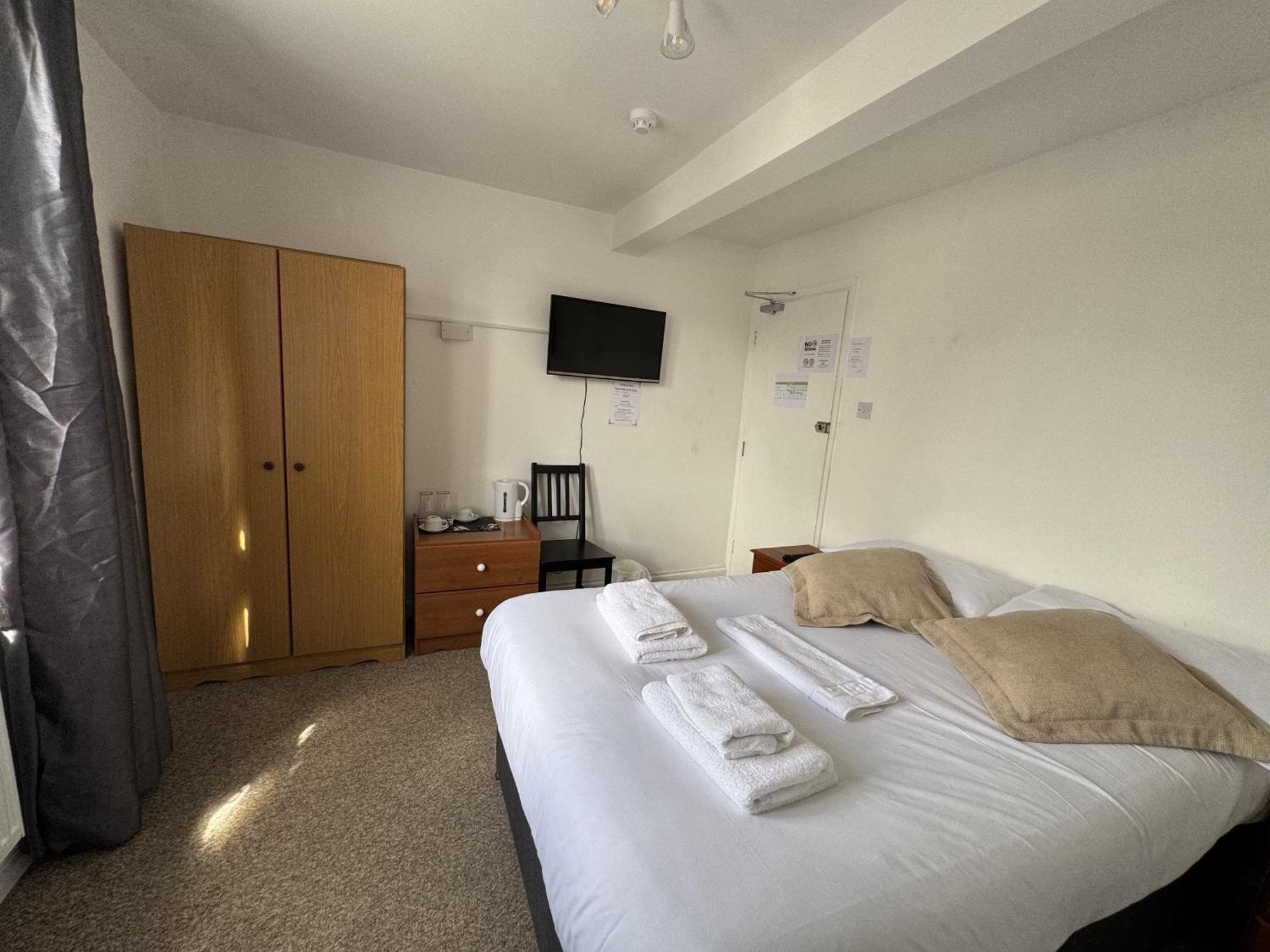 Carlton Court Hotel Истбурн Номер фото