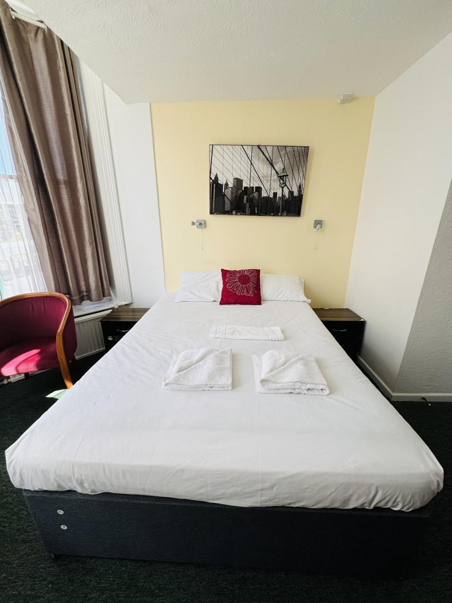 Carlton Court Hotel Истбурн Экстерьер фото