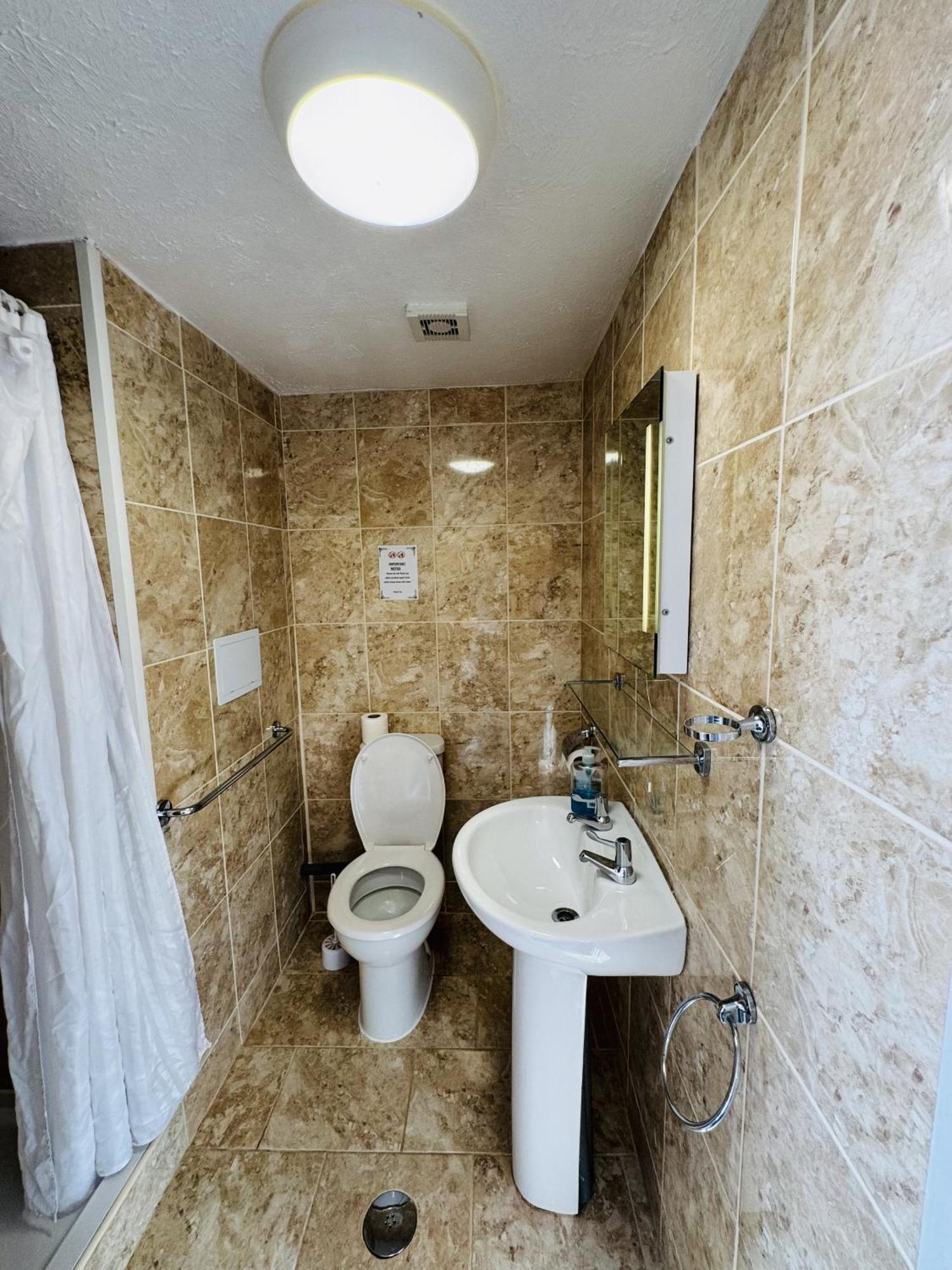 Carlton Court Hotel Истбурн Номер фото